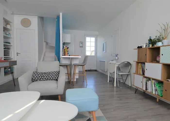 Moderne Avec Terrasse A 500m De La Apartment